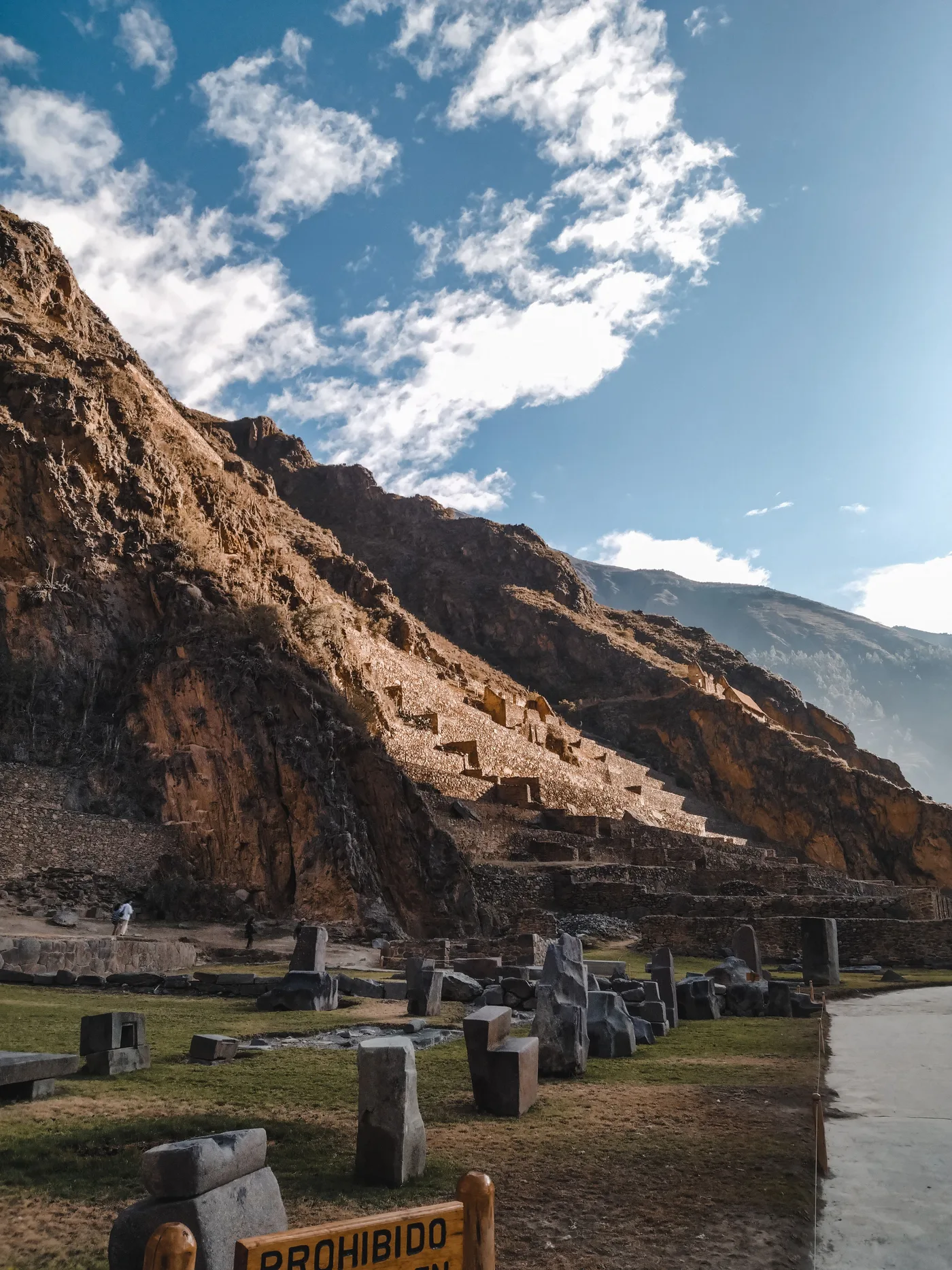 Montañas y terrazas del Valle Sagrado