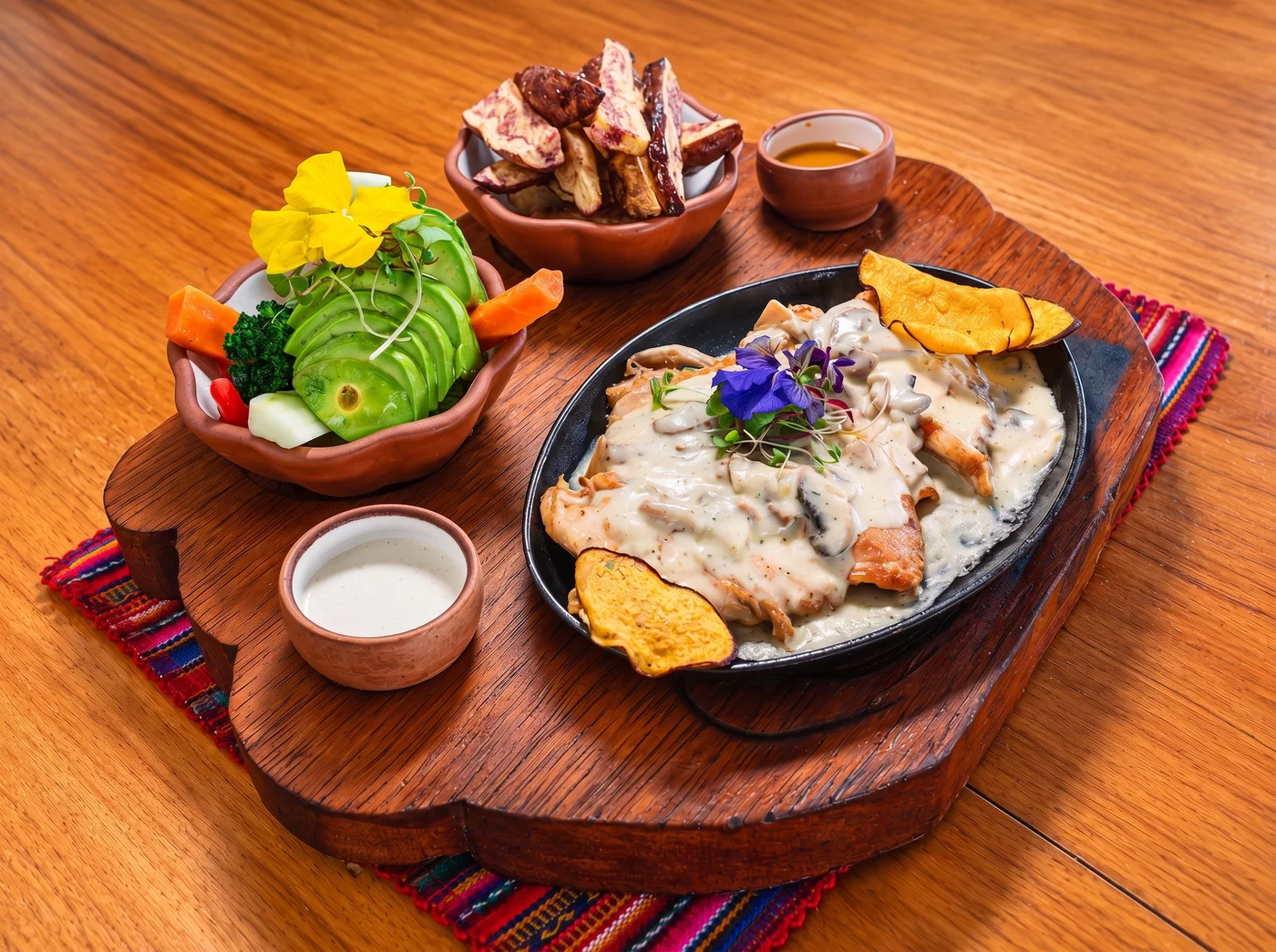 Pollo en salsa de champiñones